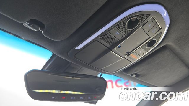 Genesis G70 2018 — photo 33