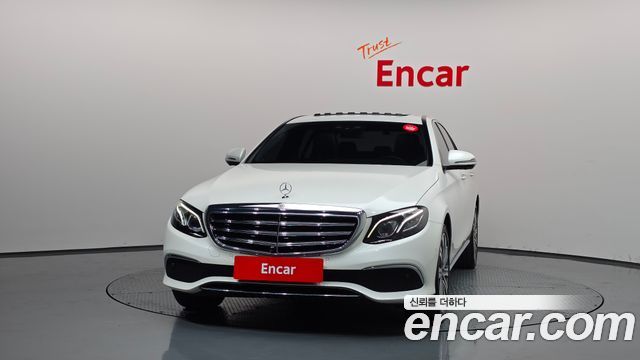 Mercedes-Benz E-Class 2018 — photo 3
