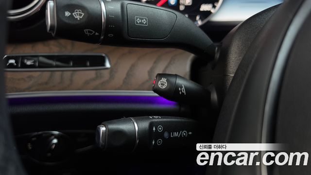 Mercedes-Benz E-Class 2018 — photo 27