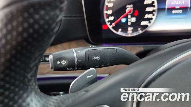 Mercedes-Benz E-Class 2018 — photo 28
