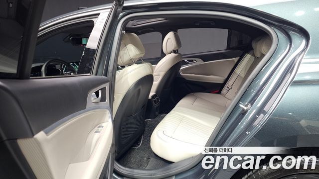 Genesis G70 2023 — photo 18