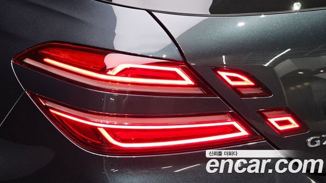 Genesis G70 2023 — photo 9