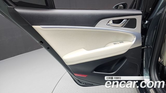 Genesis G70 2023 — photo 15
