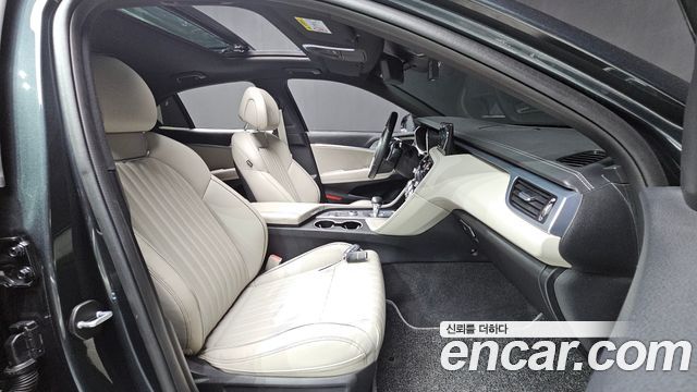Genesis G70 2023 — photo 16