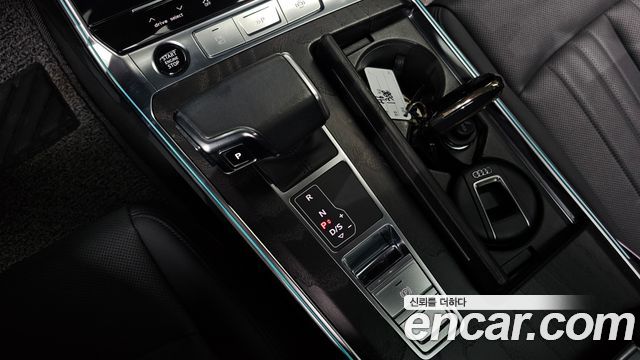 Audi A6 2023 — photo 12