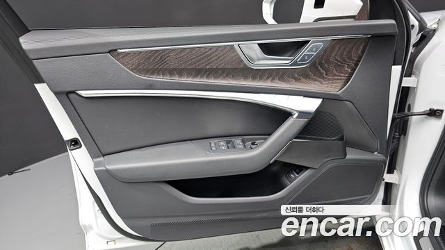 Audi A6 2023 — photo 14