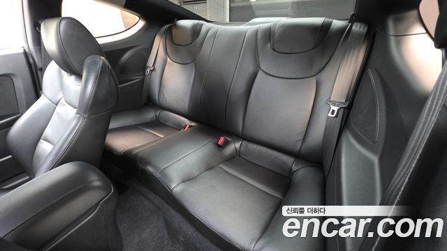 Hyundai Genesis 2010 — photo 18