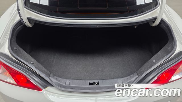 Hyundai Genesis 2010 — photo 26