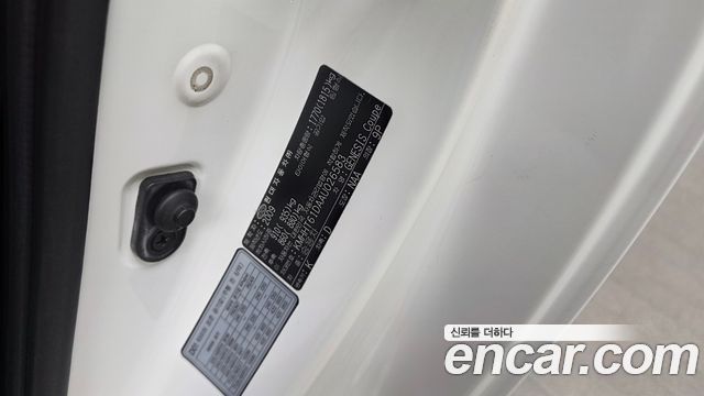 Hyundai Genesis 2010 — photo 31