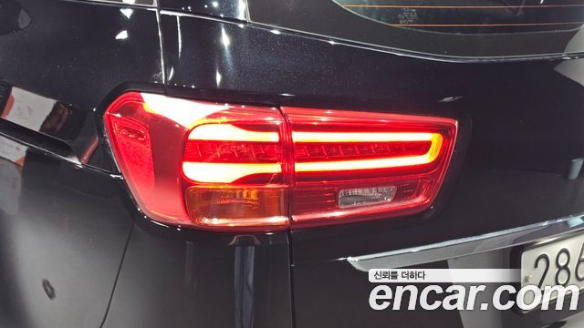 Kia Canival 2019 — photo 9