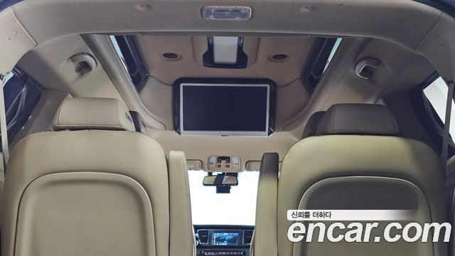Kia Canival 2019 — photo 29