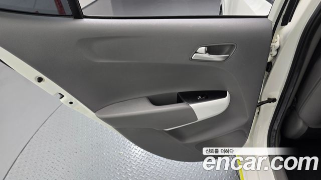 Kia morning 2018 — photo 15
