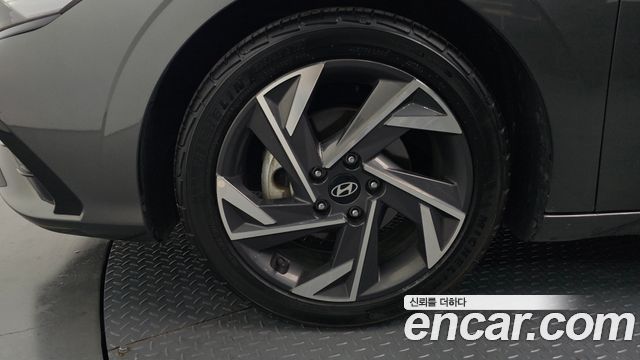 Hyundai AVANTE 2024 — photo 5