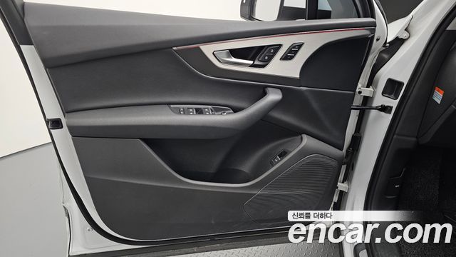 Audi Q7 2019 — photo 14