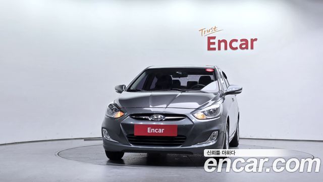 Hyundai Accent 2012 — photo 3