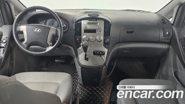 Hyundai Starex 2011 — photo 10