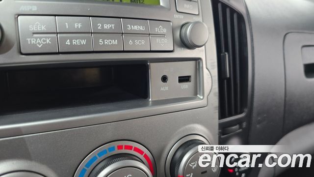 Hyundai Starex 2011 — photo 27