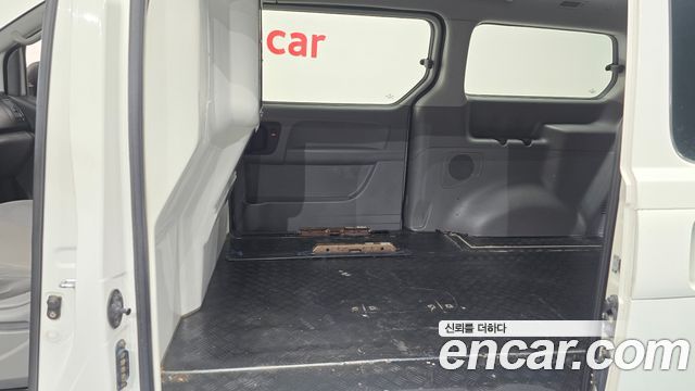 Hyundai Starex 2011 — photo 28