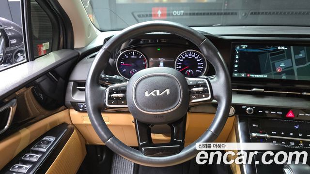 Kia Canival 2022 — photo 19