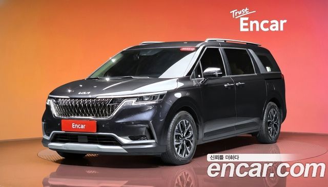 Kia Canival 2022 — photo 1