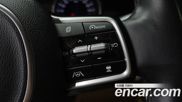 Kia Canival 2022 — photo 32