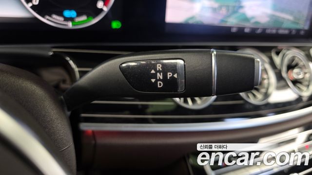 Mercedes-Benz CLS-Class 2019 — photo 12