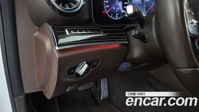 Mercedes-Benz CLS-Class 2019 — photo 23