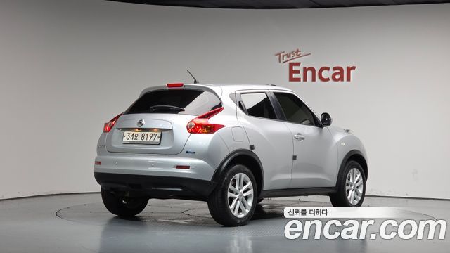 Nissan Juke 2014 — photo 2