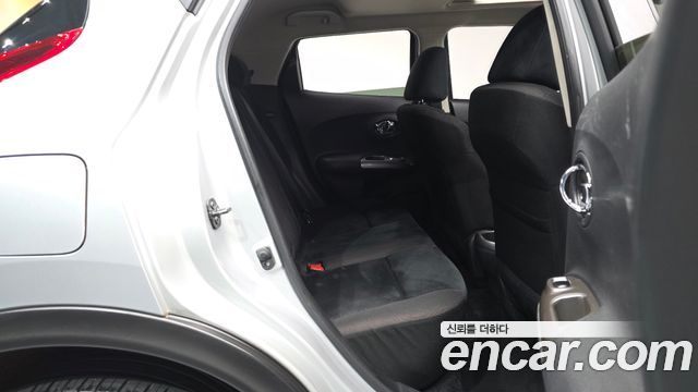 Nissan Juke 2014 — photo 11
