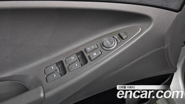 Hyundai Sonata 2014 — photo 23