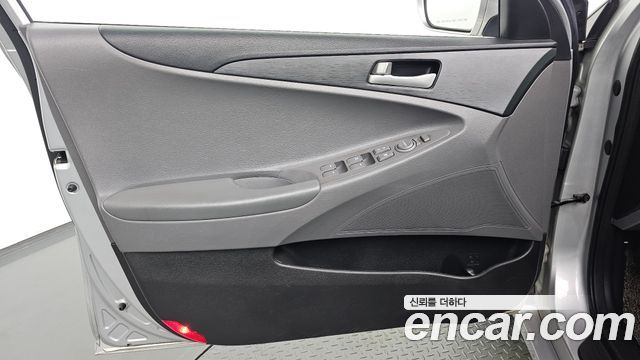 Hyundai Sonata 2014 — photo 14