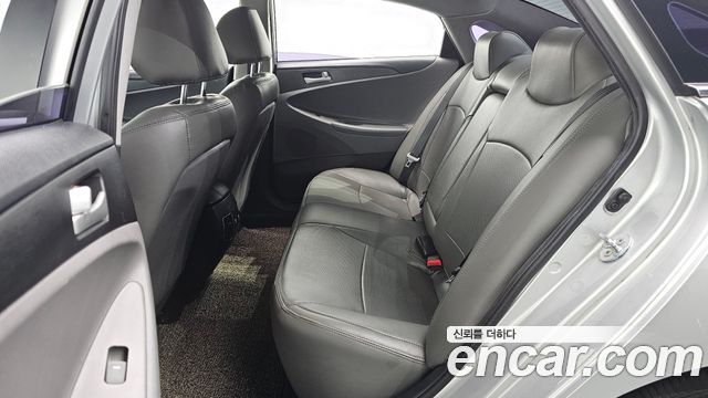 Hyundai Sonata 2014 — photo 27