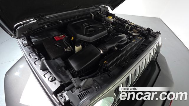Jeep Wrangler 2021 — photo 6