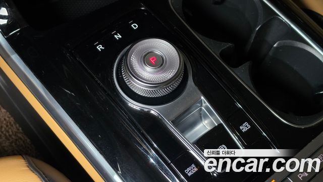 Kia Canival 2021 — photo 12