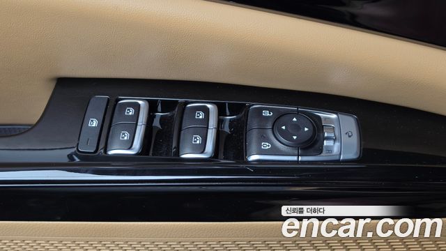 Kia Canival 2021 — photo 17
