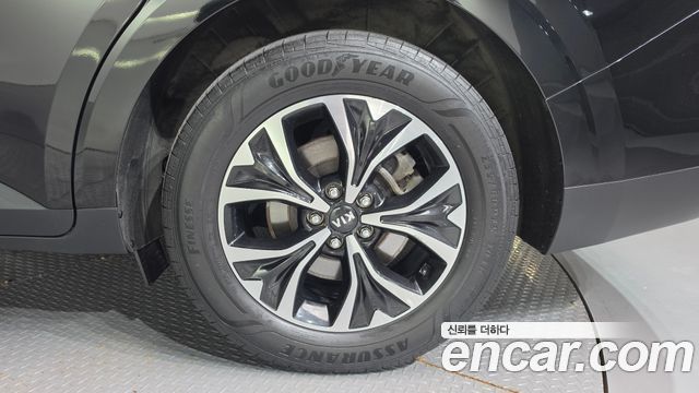 Kia Canival 2021 — photo 7