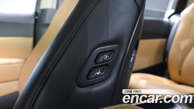 Kia Canival 2021 — photo 28