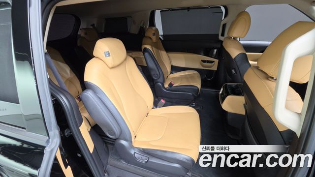 Kia Canival 2021 — photo 29