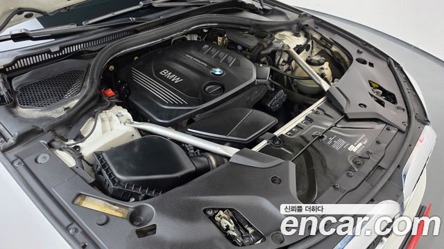 BMW 5-Series 2018 — photo 6