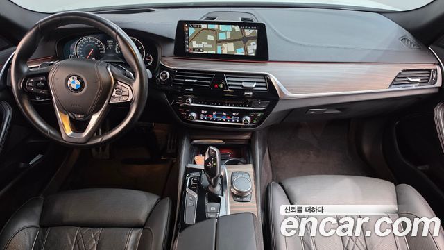 BMW 5-Series 2018 — photo 7