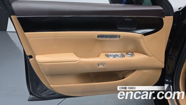 Genesis G90 2022 — photo 14