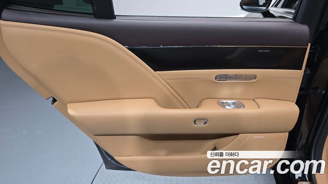 Genesis G90 2022 — photo 15