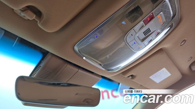 Genesis G90 2022 — photo 28