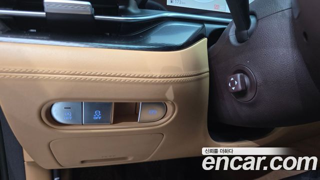 Genesis G90 2022 — photo 30