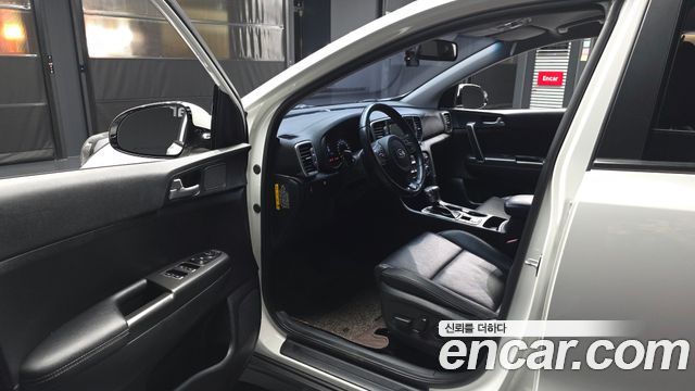 Kia Sportage 2016 — photo 13