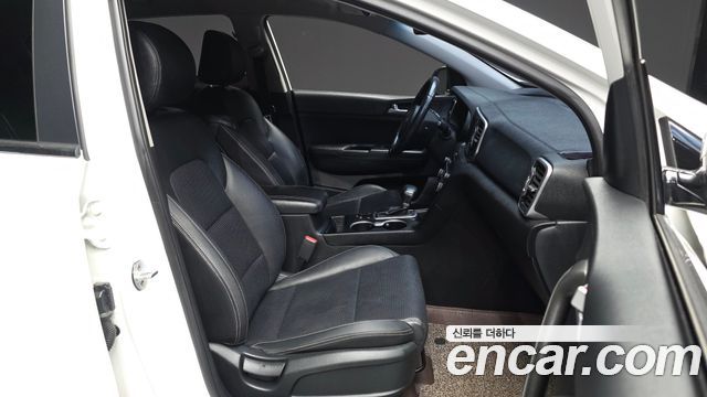 Kia Sportage 2016 — photo 17