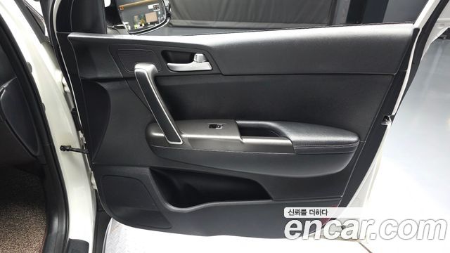 Kia Sportage 2016 — photo 14