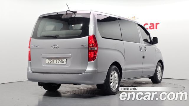 Hyundai Starex 2016 — photo 2