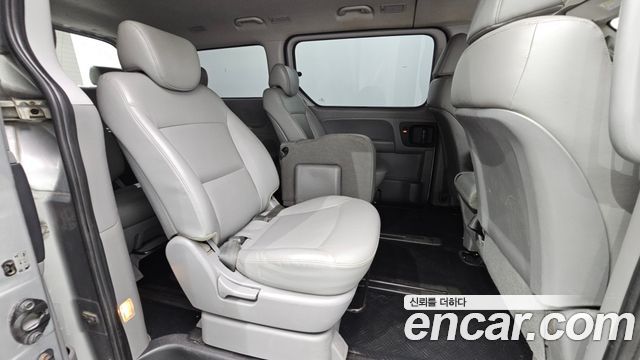 Hyundai Starex 2016 — photo 11