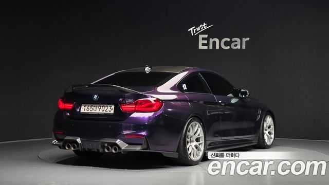 BMW M4 2018 — photo 2